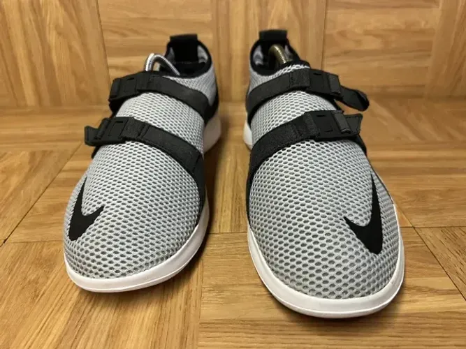 Nike Air Sockracer SE Cobblestone Black White Tamanho 37/38