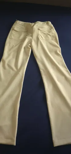 Calça ,saia ,sandália 