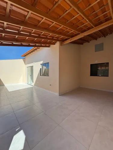 Oportunidade - Casa em Construção no Bairro Golden Village