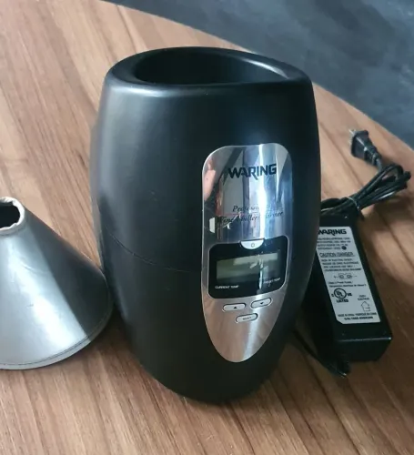 Máquina Cooler Elétrico para Gelar Vinho e Champagne Waring