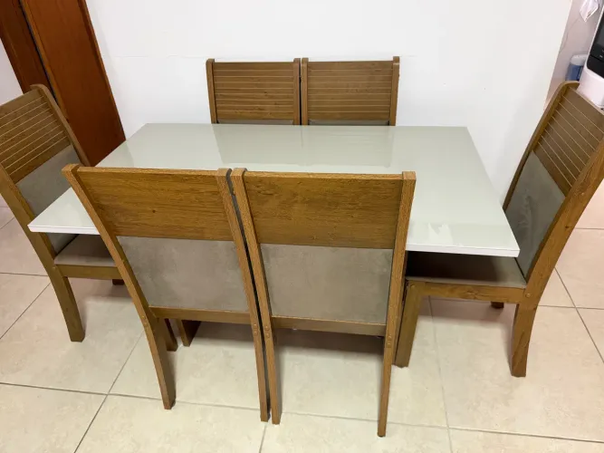 Mesa jantar com 6 cadeiras