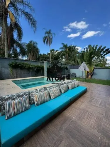 Casa à venda em Taubaté no condomínio Green Park, 3 dormitórios, 4 vagas, frente, com laze
