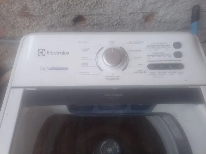 Máquina de lavar Eletrolux 14kg top nova pouco usada