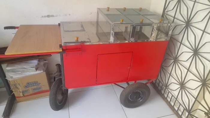 Carrinho de venda de lanche novo