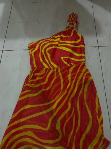 Maiô novo com saída em tule