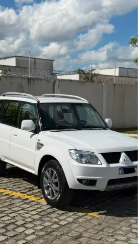 Mitsubishi Pajero TR4 2.0 Flex 16V 4X2 Aut. 2013