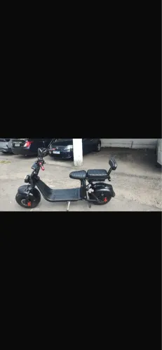 Scooter X9 2025 muito nova ! 1.990 kms pneus novos ! Nota fiscal chave reserva