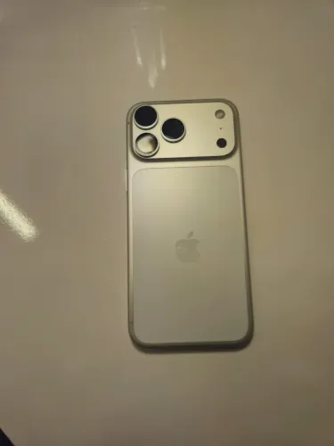 Vendo IPhone 17 pro Max 