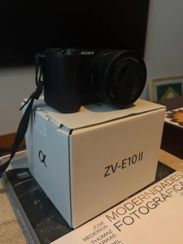 Câmera ZV - E10 II - NOVA