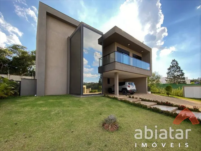 Casa à venda na Granja Viana - Condomínio de Alto Padrão - Carapicuíba/SP - 399,17m² - 4 s