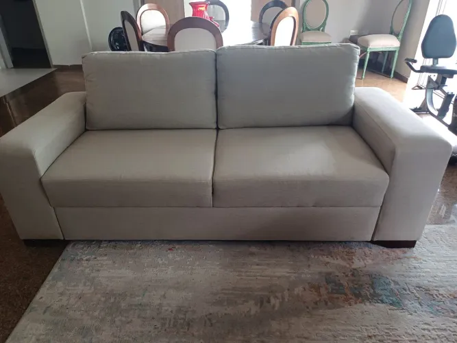 Sofa impecável 