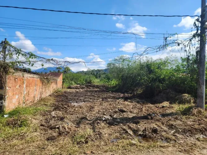 Imóvel para venda tem 360 metros quadrados em Jabaquara - Paraty - RJ