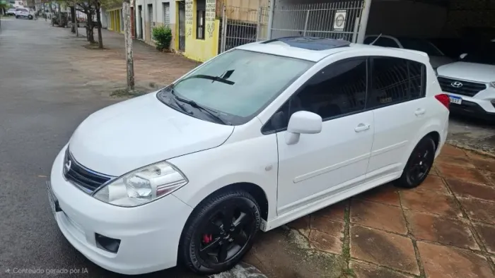 Nissan Tiida SL 1.8/1.8 Flex 16V Mec. 2013