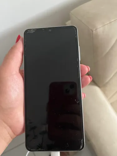 Celular A4 galaxy seminovo 1 ano de uso