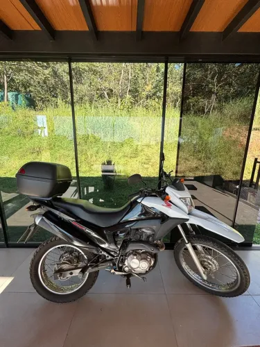 Moto Bros 160 impecável e baixa km