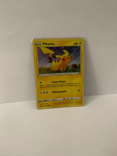 Carta Pokémon rara Pikachu promo