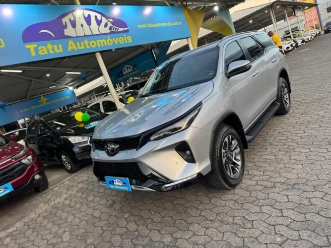 Toyota Hilux SW4 SRX Diamo. 4X4 2.8 TB DIE AUT 2025