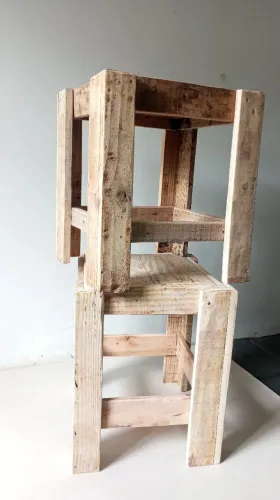 ? PROMOÇÃO -Banco rústico por R$60,00