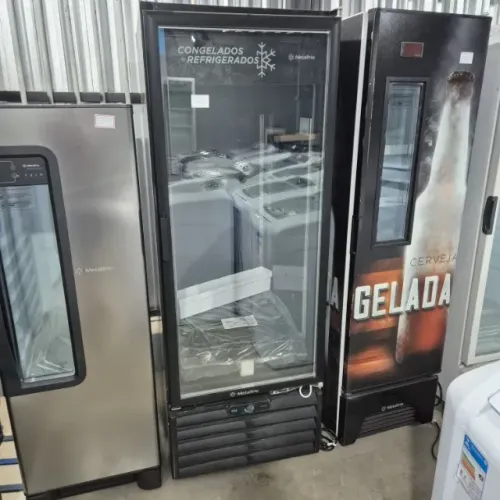 Freezer Vertical Metalfrio VF55AH 509 Litros Porta de Vidro 110V