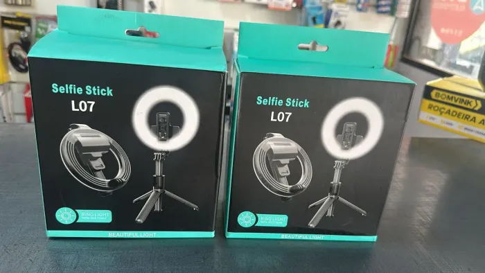 Ring Light Selfie Stick L07 Preto Luz Aro Branco Neutro Frio Quente Bluetooth - Unidade <br>