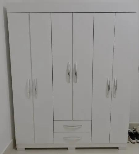 GUARDA ROUPA BRANCO SEMI NOVO 