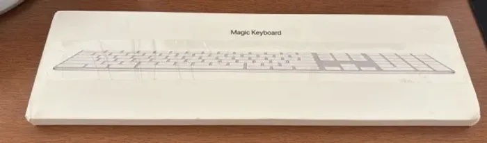 Teclado Apple Magic Keyboard 2 - Numérico - Branco - Excelente estado