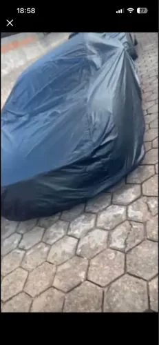 Capa de proteção automotiva em couro ecológico