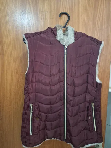 Colete feminino dupla face, com touca, vinho, tamanho M - importado 