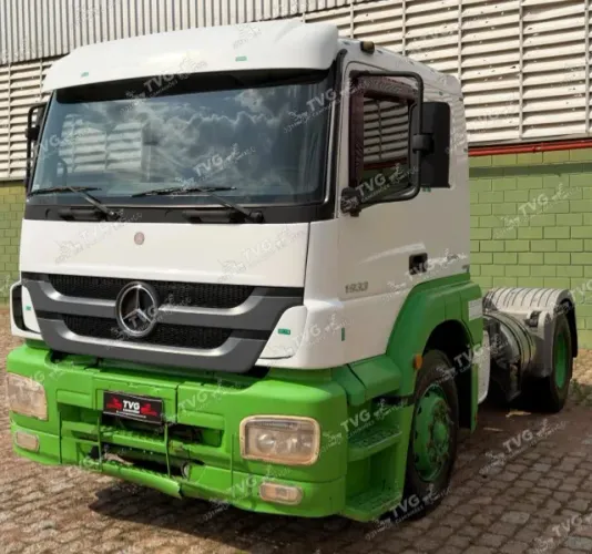 MB 1933 4X2 2013