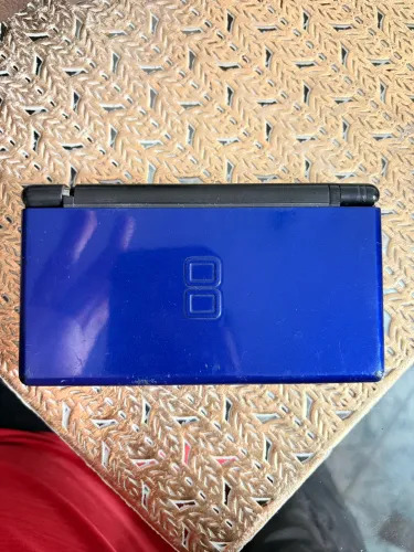 Nintendo DS Lite Azul + Carregador e R4 - Perfeito Estado ? Aceito OLX Pay: