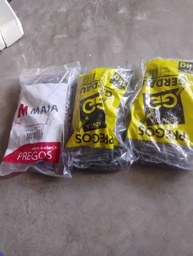 Pregos