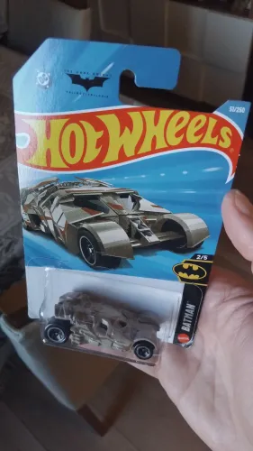 Carrinho Hotwheels batmovel