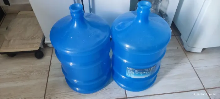 Galão de água 20 litros