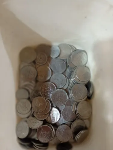 VENDO MOEDAS ANTIGAS *