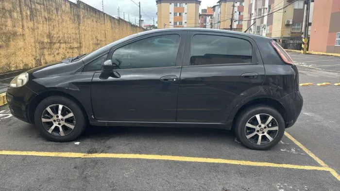 Fiat Punto Attractive Italia 1.4 F.flex 8V 5P 2013