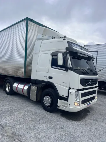 Volvo FM 370 ano 2012 automático 