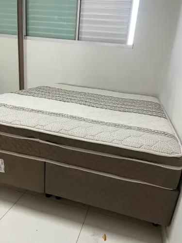 Cama Queen