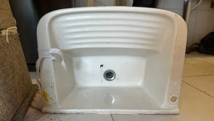 Vendo balcão de mármore com Cuba