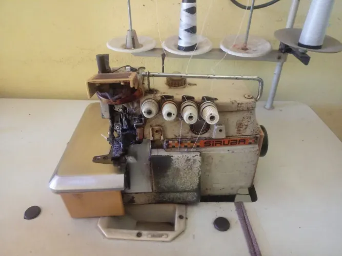 3 Máquina de custura valor 2.200