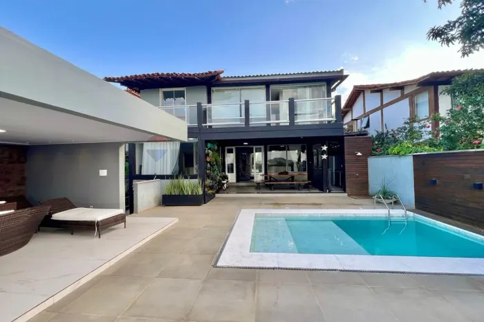 Casa em condomínio à venda em Búzios Vista Mar por R$ 2.300.000,00!