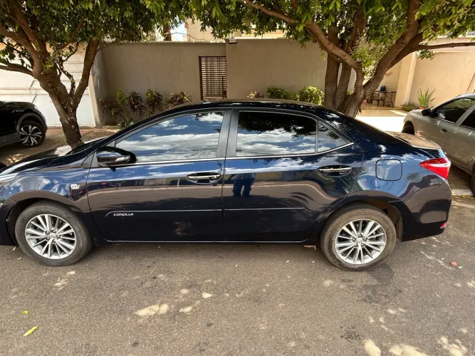 Toyota Corolla Altis 2.0 Flex 16V Aut. 2015