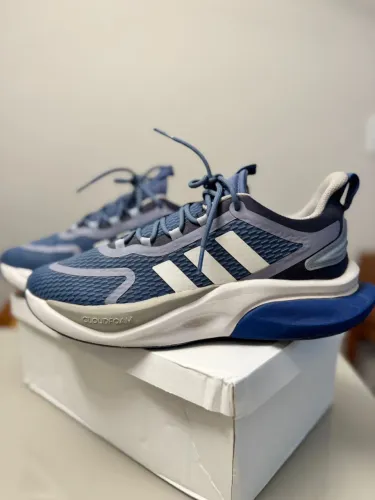 Tênis adidas alphabounce+