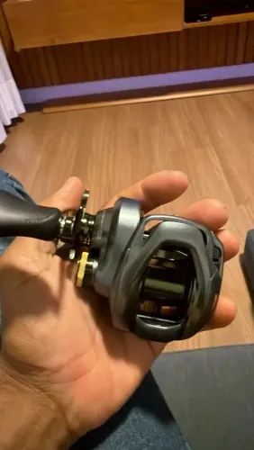 Carretilha Shimano Curado DC 150/151XG