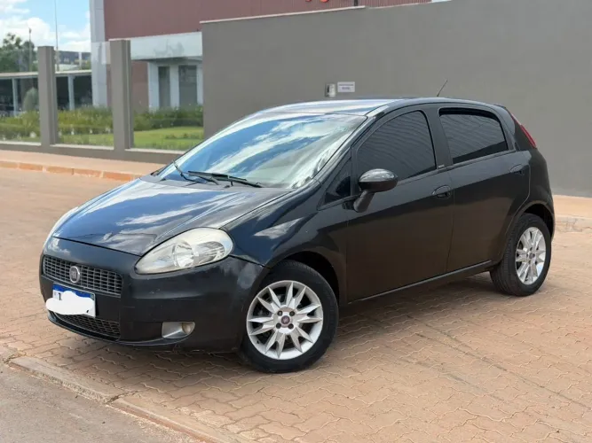 Fiat Punto Essence 1.6 Flex 16V 5P 2012