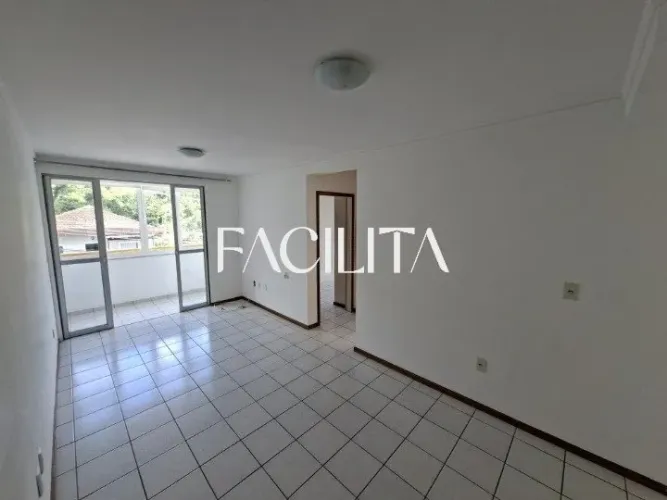 Apartamento com 2 quartos no bairro Carvoeira, Florianópolis
