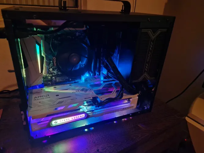 PC Ryzen 7 5700g RX 9060 XT 8gb 24gb ram