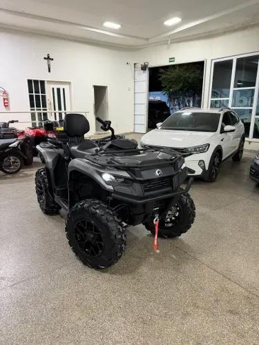OUTLANDER XT 700