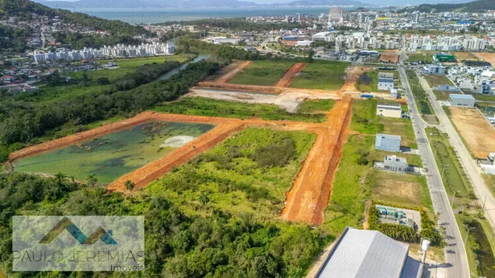 Lote à venda em Deltaville, Biguaçu por R$ 309.763,26. Oportunidade para investir ou const