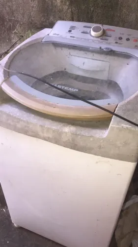 Maquina de lavar usada