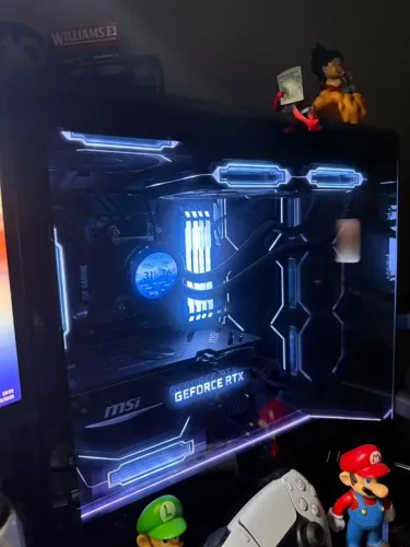 Setup completo (RTX 4070 / Ryzen 7 5700G / 32gb de RAM)